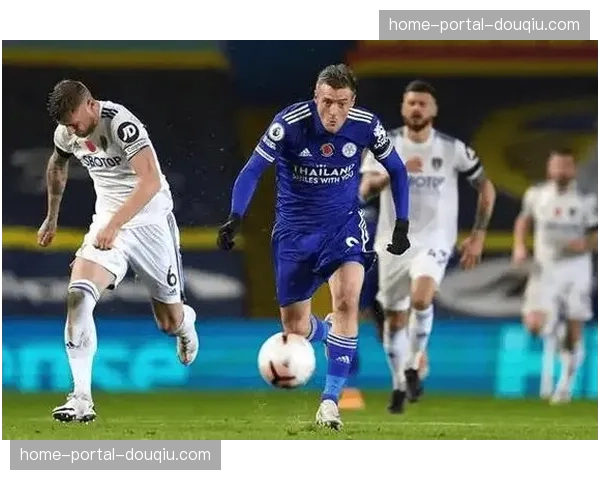 边路进攻占比64%但传中成功率下降，定位球战术价值凸显